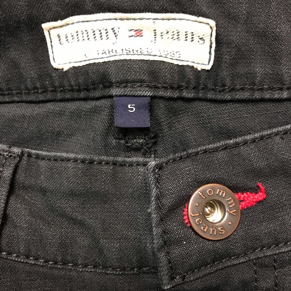 Tommy Hilfiger Black Flare Jeans. Size 5 - Picture 6 of 8
